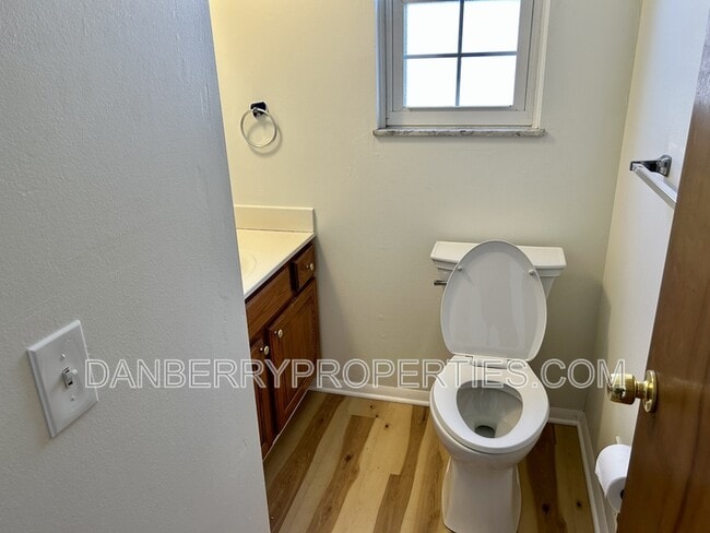Building Photo - 2403 Rockspring Rd