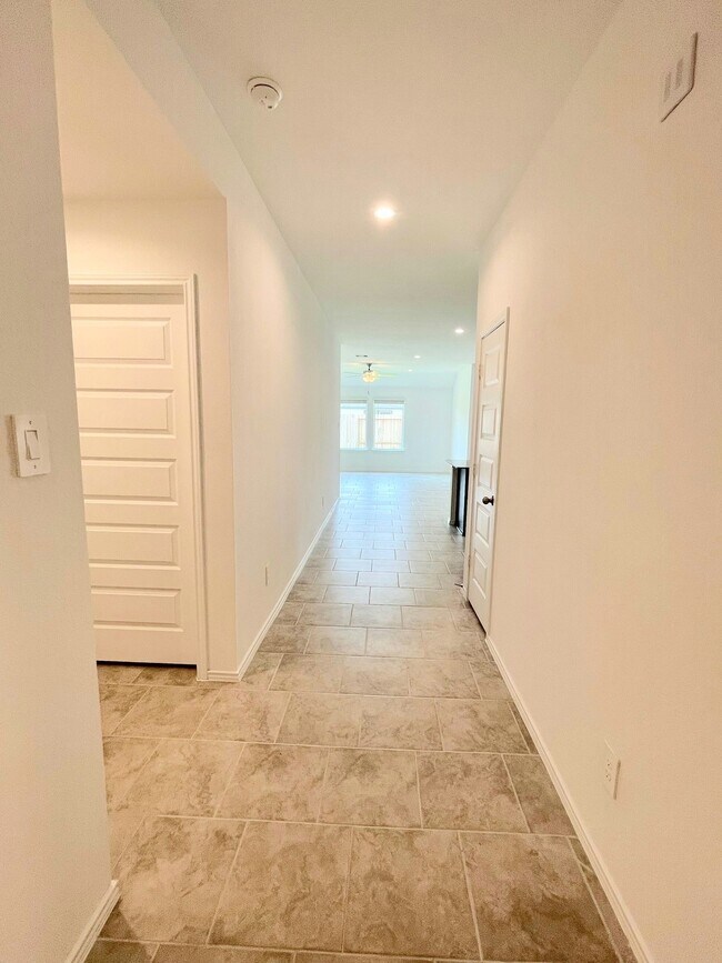 Foto del edificio - 7515 Cattle Walker Ct