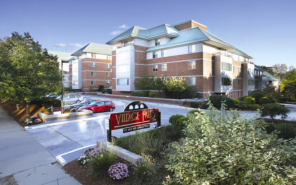 193 Oak St Unit 505, Newton, MA 02464 Condo for Rent in Newton, MA