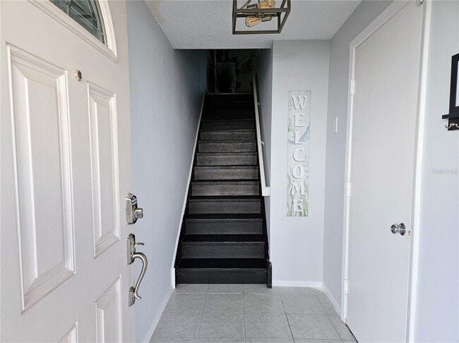 Foto del edificio - 255 Capri Cir N