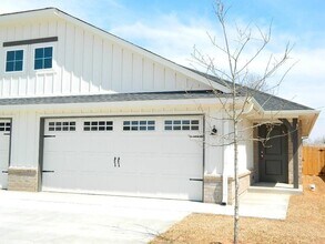 Building Photo - 4910 Avion Ct