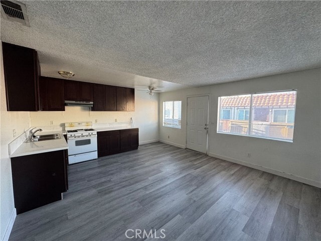 Foto del edificio - 3751 Harvill Ln