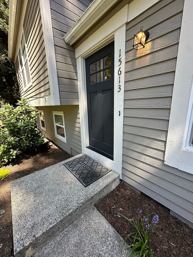 Building Photo - Charming 3 bedroom home in desirable Puyallup