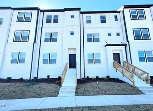 Building Photo - 432 Sustainable Wy