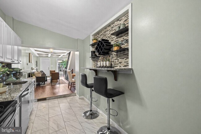 Foto del edificio - 926 W Pratt St