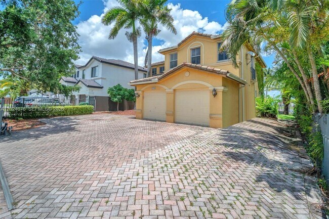 Foto del edificio - 2155 SW 156th Ct