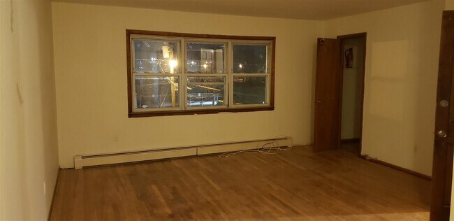 Building Photo - 549 Central Ave