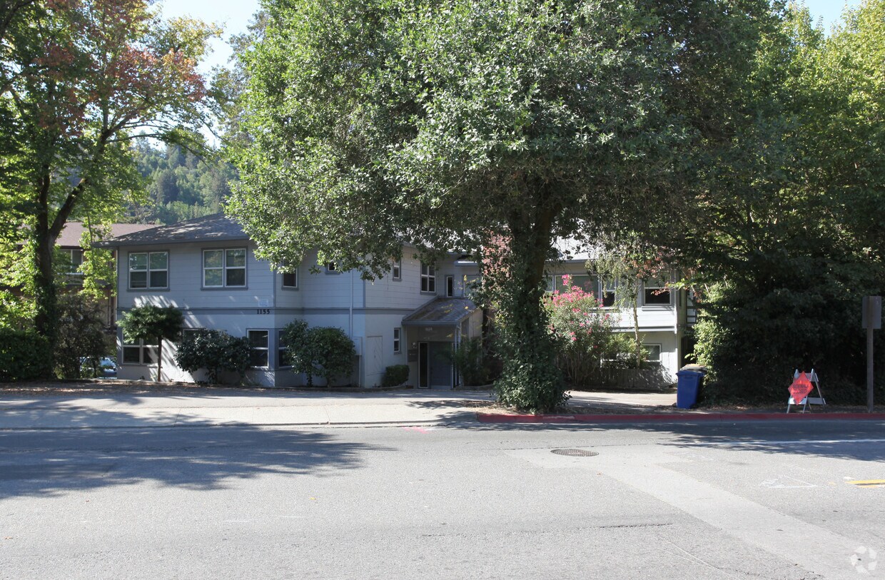 Building Photo - 1155 Sir Francis Drake Blvd