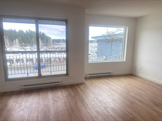 Photo du bâtiment - 430-430 Stewart Ave