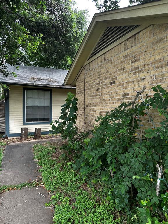 Foto principal - 8000 Clydesdale Dr