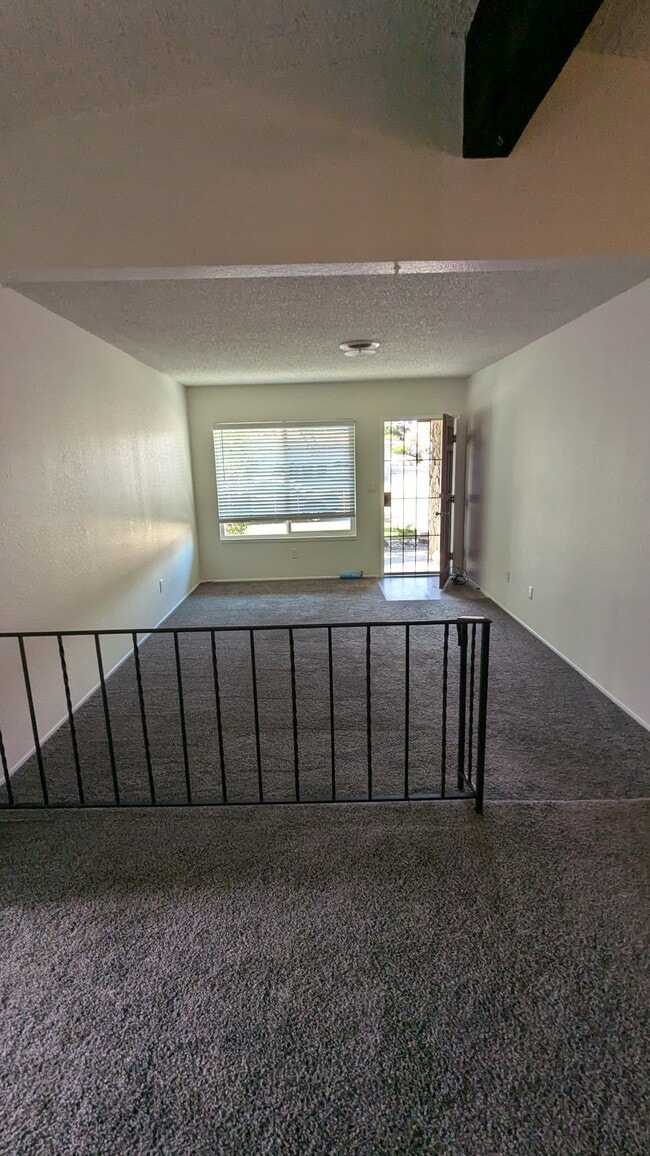 Foto del edificio - 7126 Grady Dr