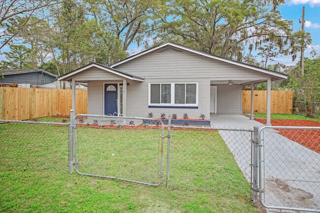 Foto del edificio - 237 N Bowlan St