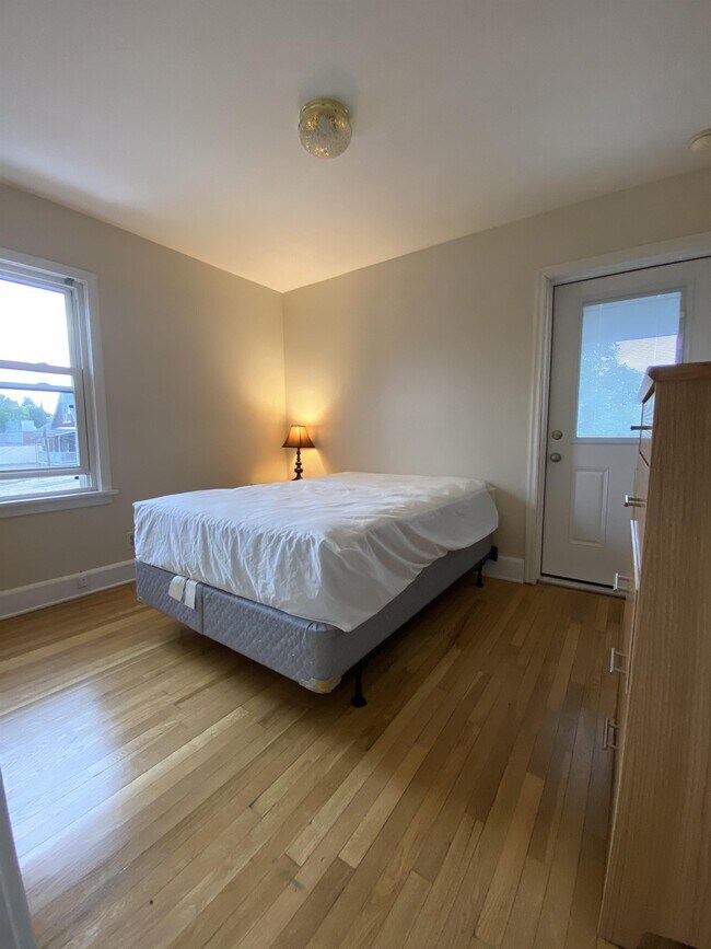 Foto del edificio - 522 W 3rd St