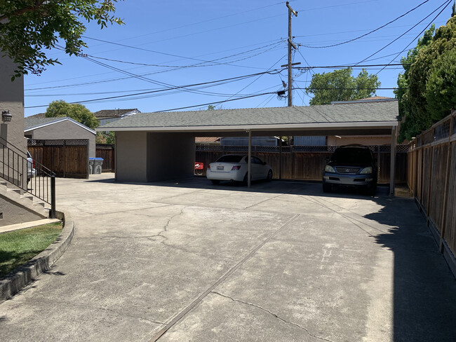Building Photo - 1096 Topaz Ave