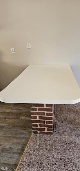 Foto del edificio - 8856 London St