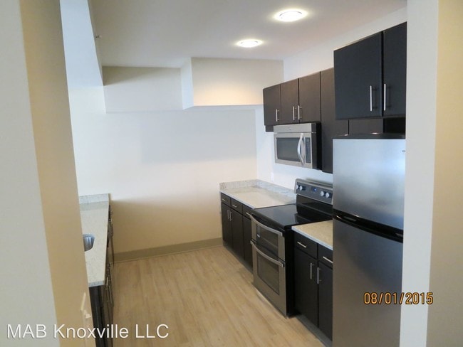 Building Photo - 1 br, 1 bath Apartment - 603 Main Street