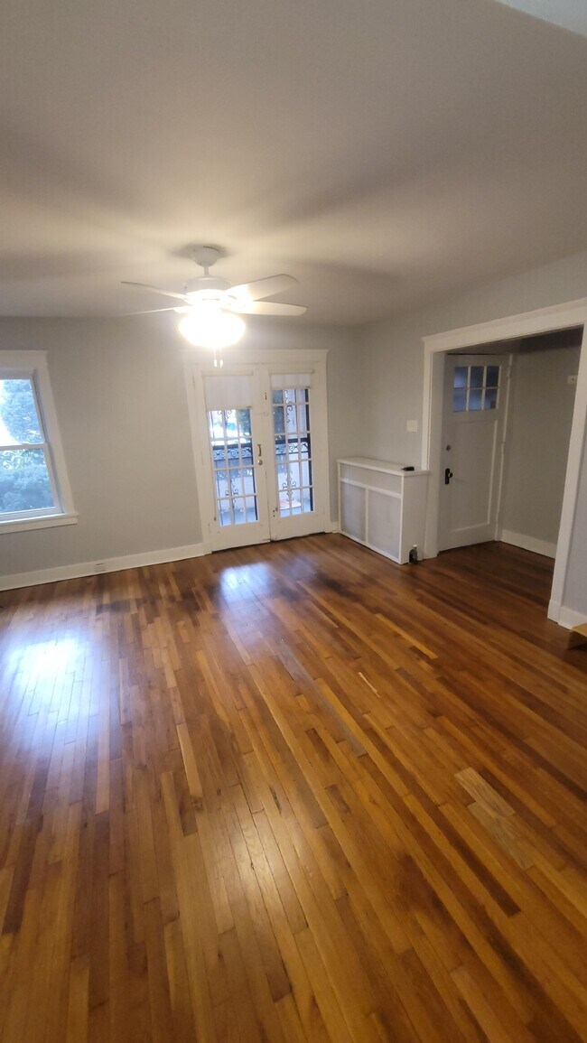 Foto del edificio - 6941 Meade St