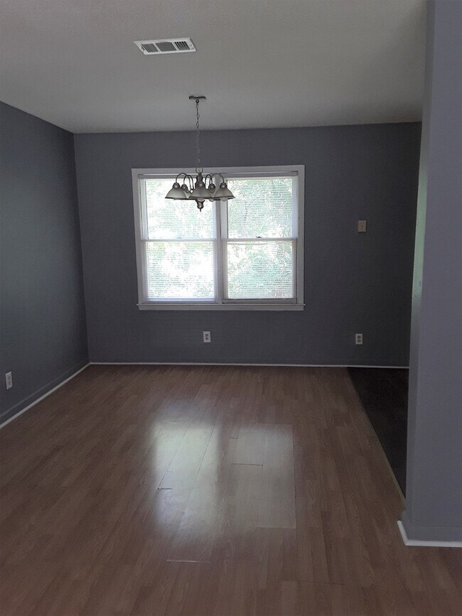 Foto del edificio - 164 Laverne Cir SW