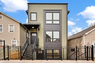 Building Photo - 2132 S Fairfield Ave
