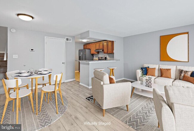 Foto del edificio - 9247 Chadburn Pl
