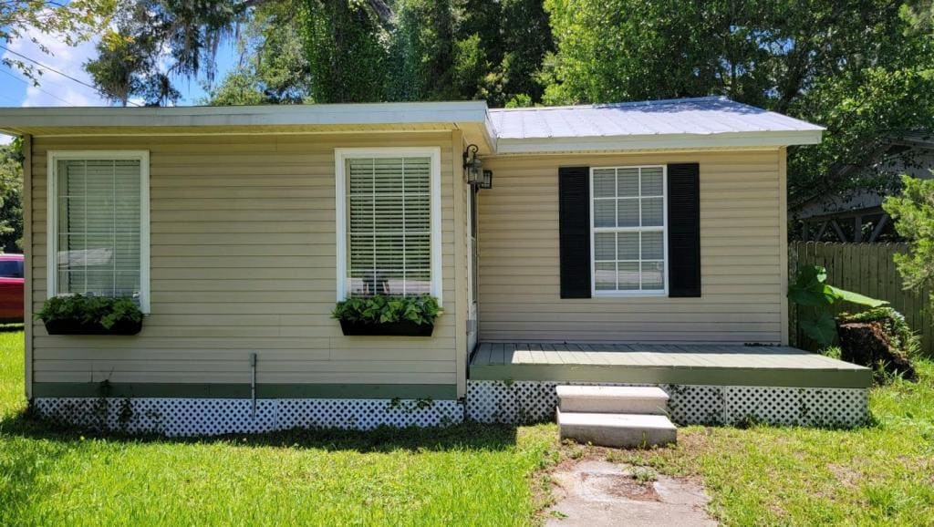 Primary Photo - 18499 Shady Side Dr.