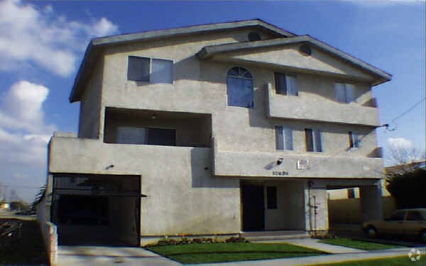 Building Photo - 12434 Freeman Ave