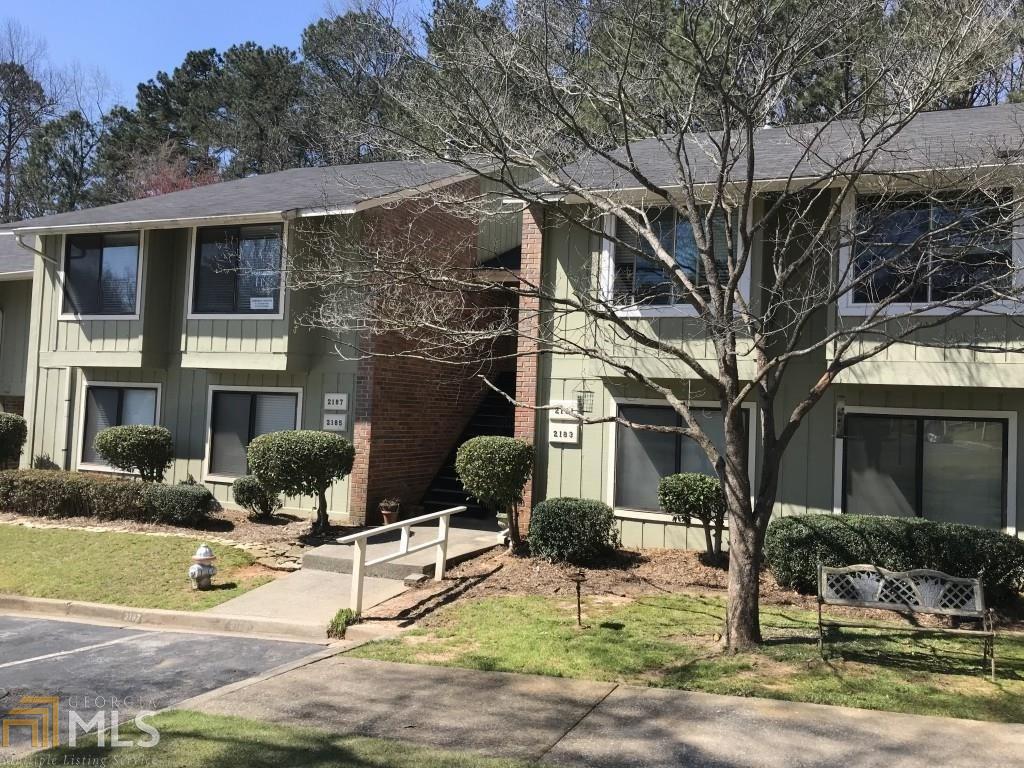 Foto principal - 2187 Surrey Ct