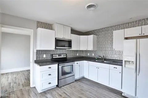Building Photo - 2317 Glendale Dr
