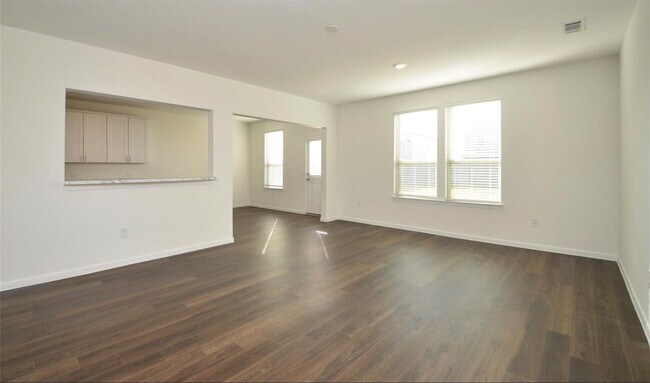 Foto del edificio - 16412 Big Hickory Dr