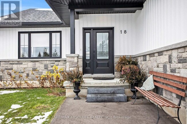 Building Photo - 18 Morrison Dr