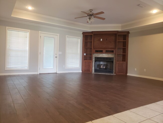 Building Photo - Valley Chase Subdivision!