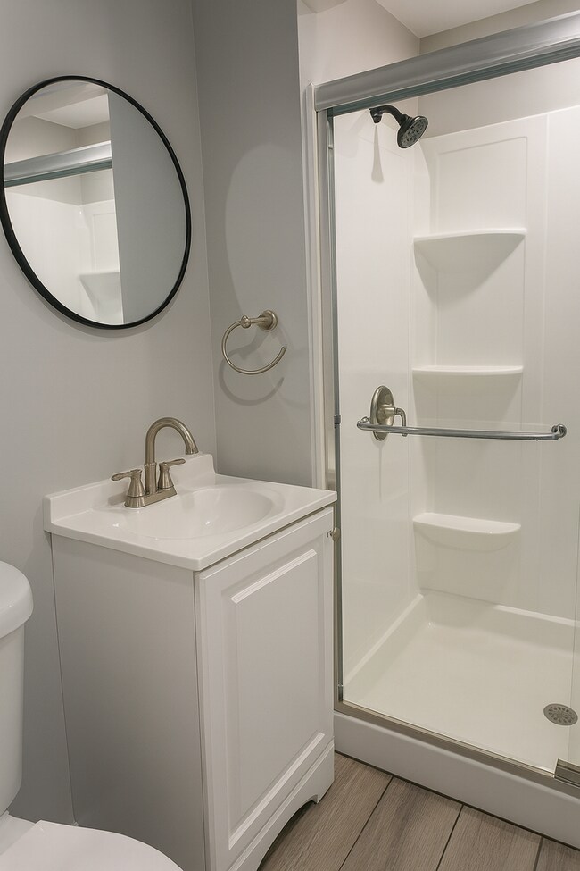 Foto del edificio - Newly Renovated 4BR/2BA Home – Cleveland, OH 44111