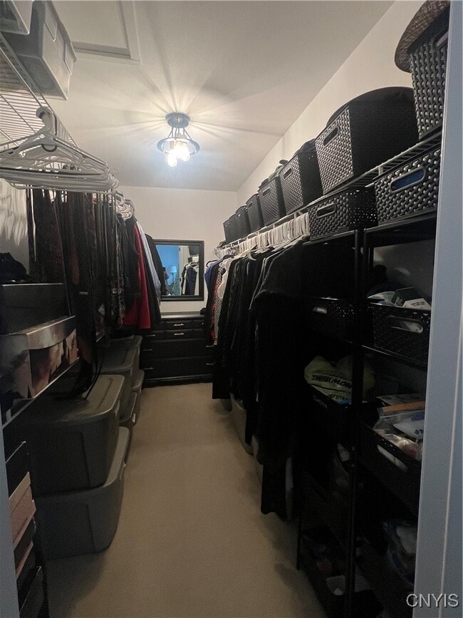 Building Photo - 191 Summerhaven Dr S