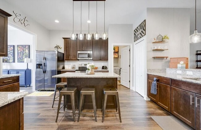 Foto del edificio - 2811 Vintage View Loop