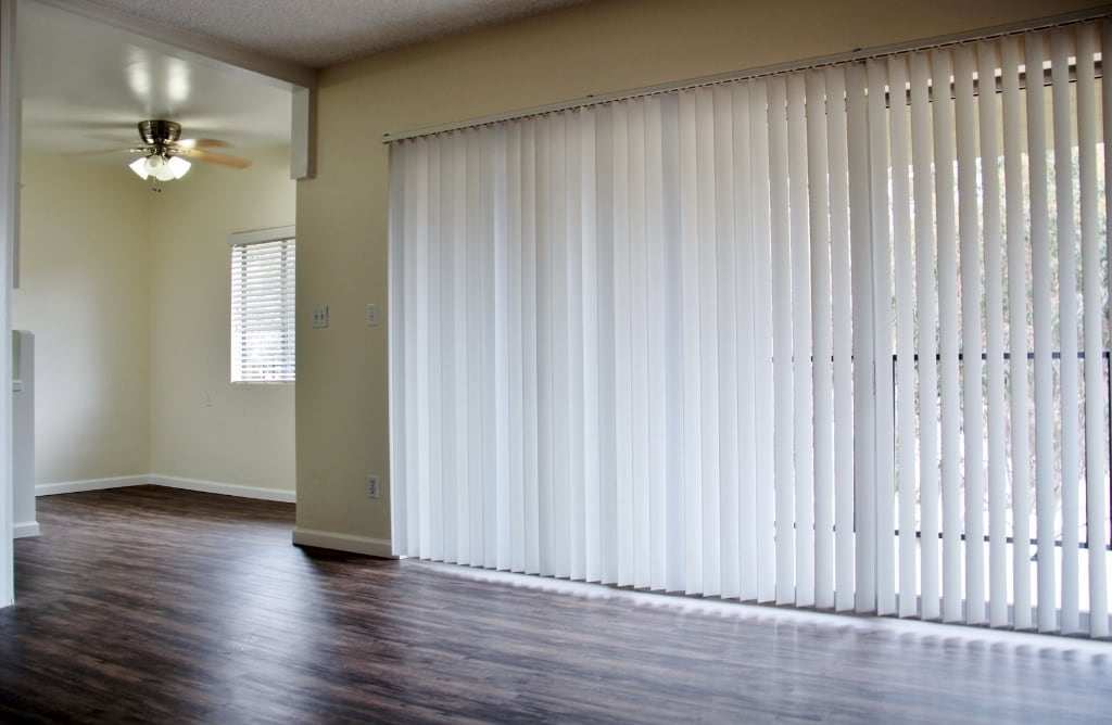 Primary Photo - Large 2 Bed, 1 Bath in Beautiful Mission H...