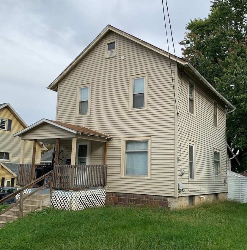 Primary Photo - Two Story House