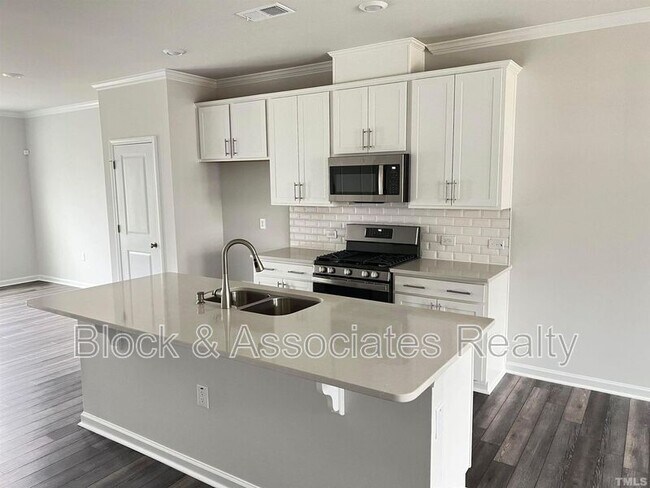 Building Photo - 5336 Arkose Dr