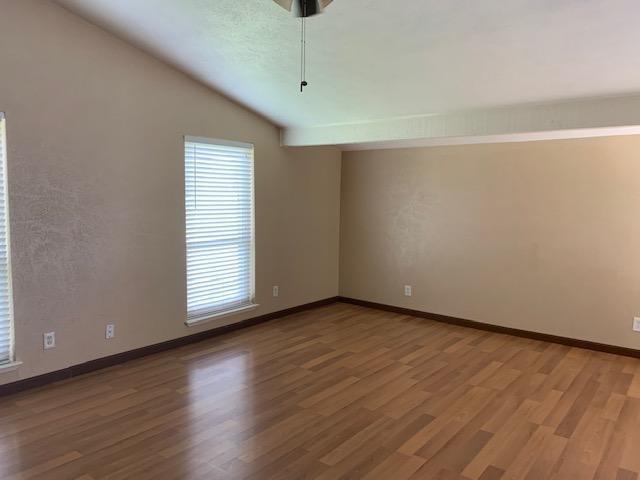 Foto del edificio - 5098 Roberts Dr