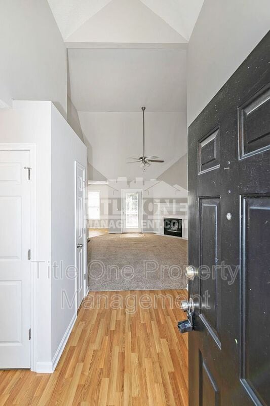 Building Photo - 52 E Boxwood Dr SE
