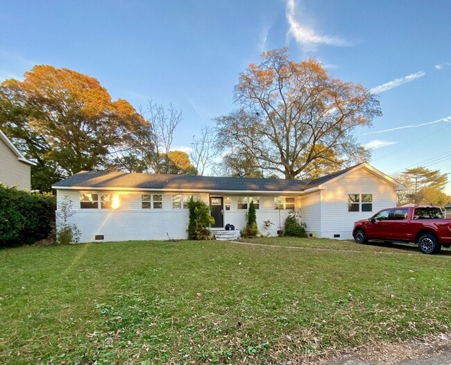 Photo - Azalea Acres House