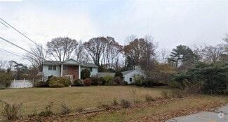 Building Photo - 13 Whitney Cir