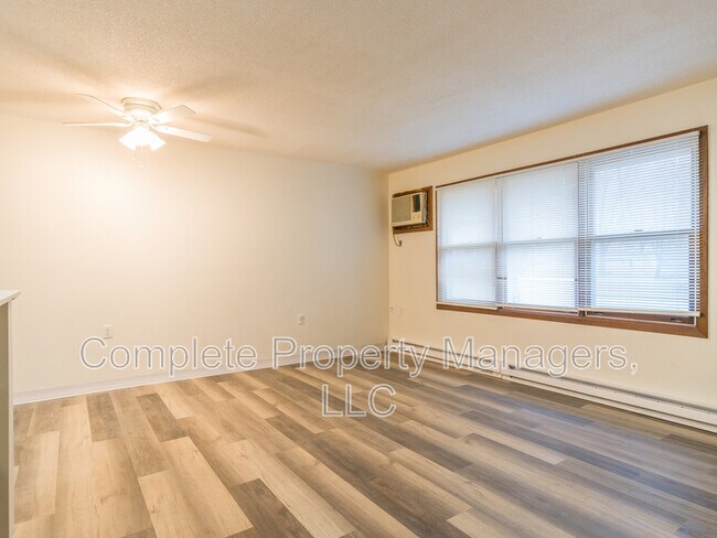 Foto del edificio - 302 Franke St