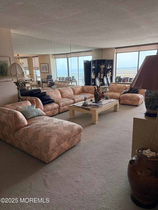 Foto principal - 787 Ocean Ave