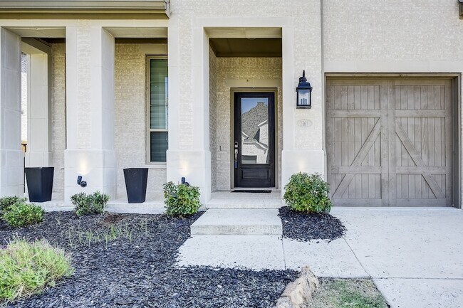 Foto del edificio - 2361 Glen Heather Ln