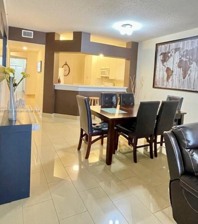 Foto del edificio - 10750 NW 66th St