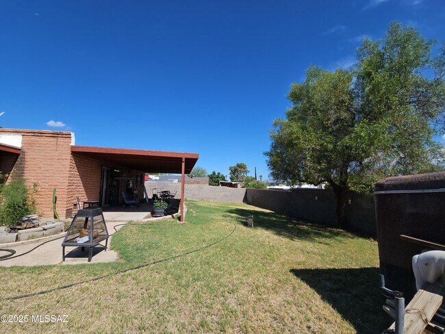 Foto del edificio - 8933 E Old Spanish Trail