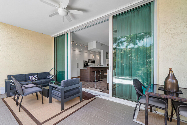Building Photo - 500 SE Mizner Blvd
