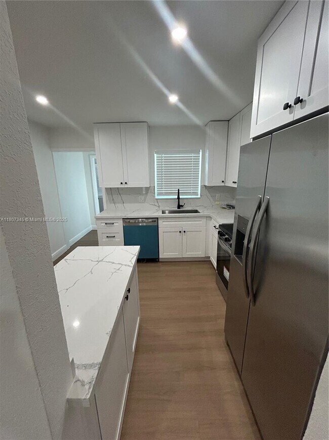 Foto del edificio - 808 SW 15th Ave