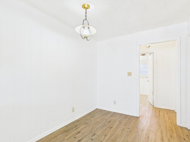 Foto del edificio - "Charming 1-Bedroom Haven in Fredericksbur...
