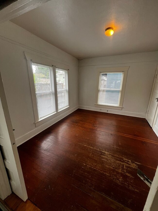 Building Photo - 1108 Jackson St